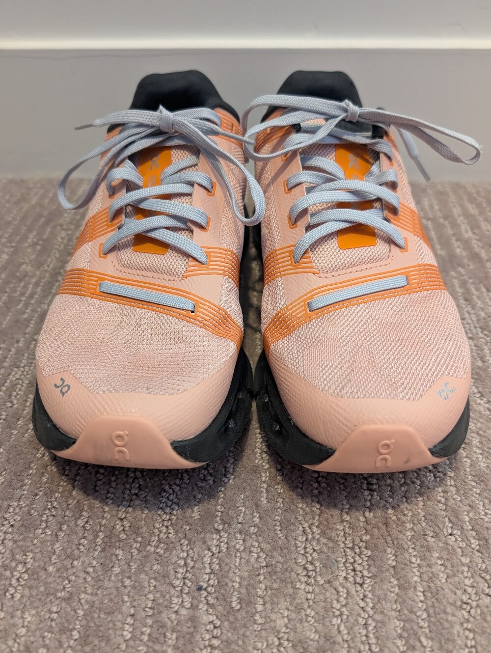 On Cloud Cloud Go Running Shoes - Picture 2 of 10